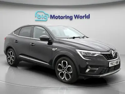 Usado Renault Arkana Version S 145 HP (106 kW) 2022 Preto SUV