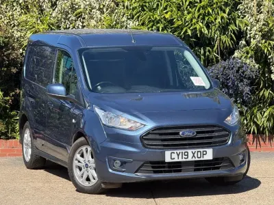 Usado Ford Transit Connect Limited 120 HP (88 kW) 2019 Azul Monovolume