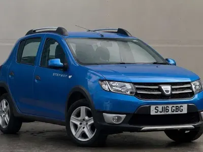 Used Dacia Sandero Lauréate 2016 Blue Hatchback