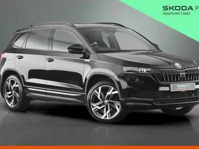 Begagnad Skoda Karoq SportLine 140 HK (102 kW) 2023 Svart SUV