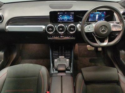 Mercedes GLB200