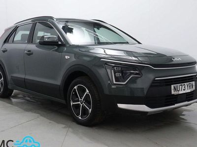 Gebraucht Kia Niro 141 PS (103 kW) 2023 Grün SUV