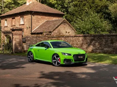 Used Audi TT RS Advanced 400 HP (294 kW) 2022 Green Coupe