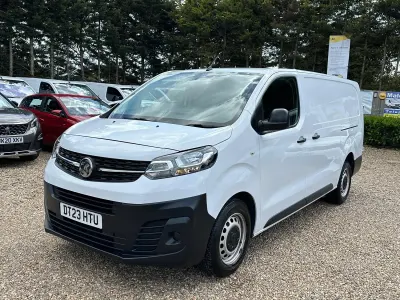 Used Vauxhall Vivaro S 100 HP (73 kW) 2023 White MPV