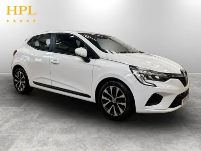 Used Renault Clio V Iconic 90 HP (66 kW) 2021 White Hatchback