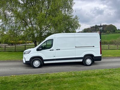 Maxus V90