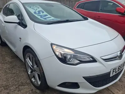 Used Vauxhall Astra GTC SRi 140 HP (102 kW) 2015 Coupe