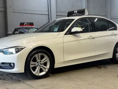 Used BMW 318 Sport Line 2014 White Sedan