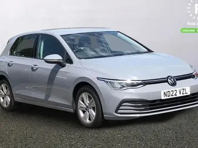 Used VW Golf VIII Life 150 HP (110 kW) 2024 Hatchback