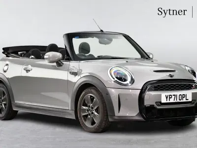 Begagnad Mini Cooper S Classic 176 HK (129 kW) 2021 Grå Halvkombi
