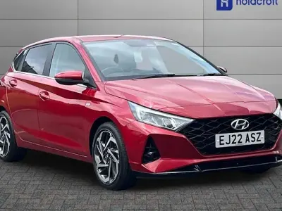 Used Hyundai i20 Premium 101 HP (74 kW) 2022 Red Hatchback