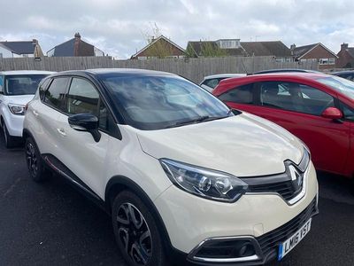 Second-hand Renault Captur Dynamique 90 CP (66 kW) 2016 Bej SUV