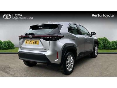 Used Toyota Yaris Cross 113 HP (83 kW) 2025 Silver SUV