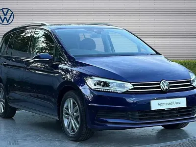 Used VW Touran Match 150 HP (110 kW) 2025 Atlantic blue metallic MPV