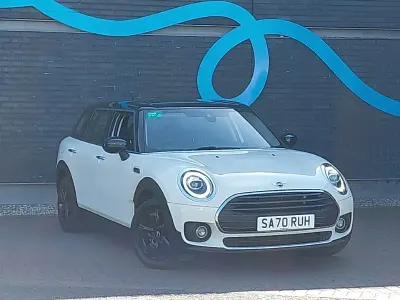 Usado Mini Cooper Clubman Classic 136 CV (100 kW) 2020 Blanco Familiar