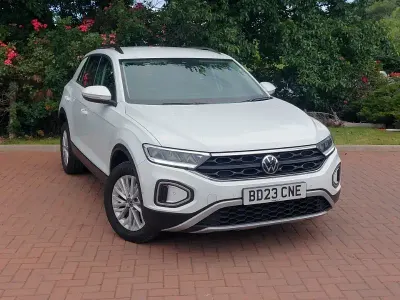 Used VW T-Roc Life 110 HP (80 kW) 2023 White SUV