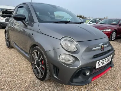 Usado Abarth 595 Turismo 165 HP (121 kW) 2017 Cinzento Citadino