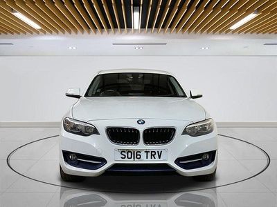 Used BMW 218 Sport Line 150 HP (110 kW) 2016 White Coupe