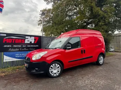 Used Fiat Doblò 2013 Red MPV