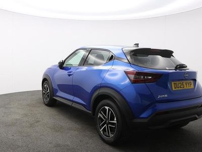 Usado Nissan Juke N-Connecta 114 HP (83 kW) 2025 Azul SUV