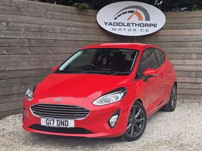 Usado Ford Fiesta Zetec 2017 Rojo Utilitario