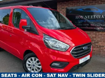 Used Ford 300 Limited 130 HP (95 kW) 2022 Red Van