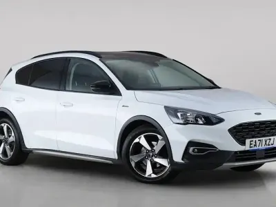 Used Ford Focus Active 125 HP (91 kW) 2021 White Hatchback