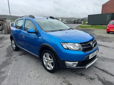 Used Dacia Sandero Ambiance 90 HP (66 kW) 2015 Blue Hatchback