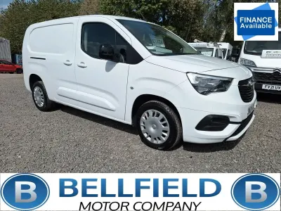 Used Vauxhall Combo 100 HP (73 kW) 2024 White MPV