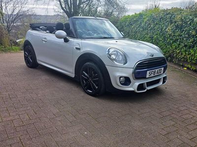 Usado Mini Cooper D Cabriolet 2018 Plateado Descapotable
