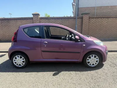 Used Peugeot 107 Active 68 HP (50 kW) 2014 Purple Hatchback