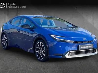 Used Toyota Prius 223 HP (164 kW) 2025 Blue Hatchback