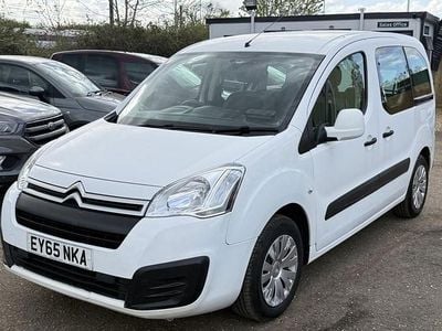 Used Citroën Berlingo Feel 100 HP (73 kW) 2015 White MPV