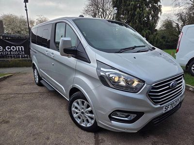 Used Ford Tourneo Titanium 130 HP (95 kW) 2021 Silver MPV