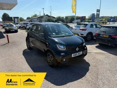 Used Smart ForFour Premium 90 HP (66 kW) 2015 Black Hatchback
