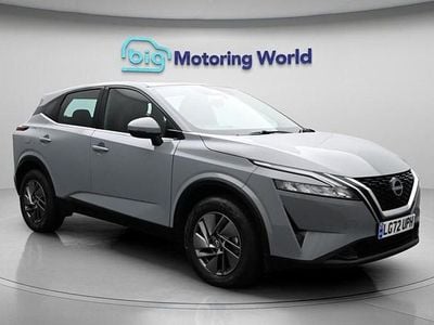 Używany Nissan Qashqai Acenta Premium 158 KM (116 kW) 2022 Szary SUV