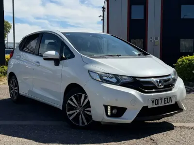 Używany Honda Jazz EX 102 KM (75 kW) 2017 Biały Hatchback