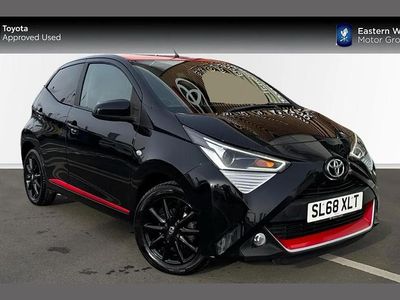 Used Toyota Aygo x-press 68 HP (50 kW) 2018 Black Hatchback