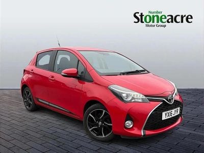 Used Toyota Yaris Design 99 HP (72 kW) 2016 Red Hatchback