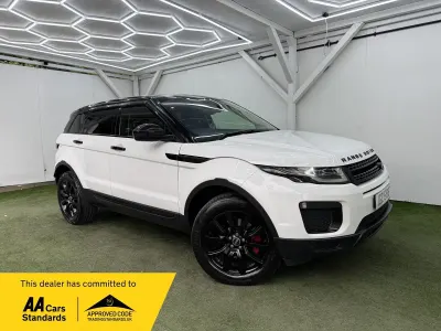 Used Land Rover Range Rover evoque SE 2018 White Estate