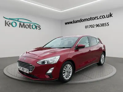 Used Ford Focus Titanium 125 HP (91 kW) 2019 Red Hatchback
