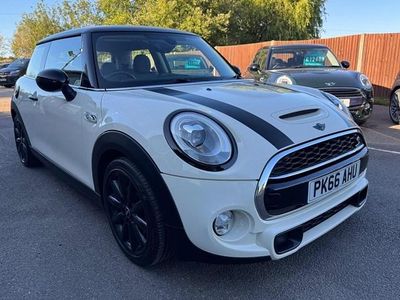 White Used 2016 Mini Cooper S Hatch Hatchback | £9,469 (Fair price)