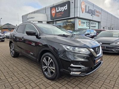 Used Nissan Qashqai N-Connecta 115 HP (84 kW) 2018 Black SUV