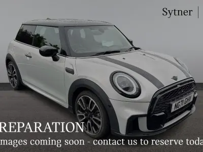 Usado Mini Cooper Hatch 134 CV (98 kW) 2021 Plateado Utilitario