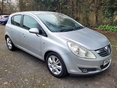 Used Vauxhall Corsa Design Edition 89 HP (65 kW) 2009 Silver Hatchback