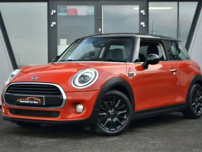 Używany Mini Cooper Classic 2019 Pomarańczowy Hatchback