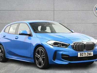 Used BMW 118 M Sport 134 HP (98 kW) 2022 Blue Hatchback