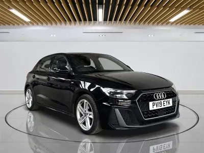 Usado Audi A1 Sportback S-Line 116 HP (85 kW) 2019 Preto Citadino