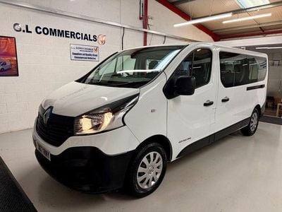 Used Renault Trafic Business 125 HP (91 kW) 2017 White MPV