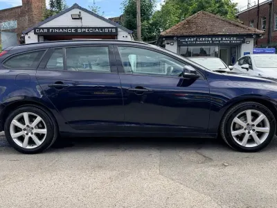 Used Volvo V60 Business Edition 2018 Blue Estate